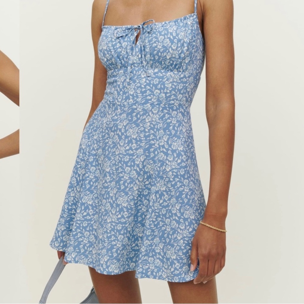 ISO Reformation Felix Dress in Blue and White (Marie) Size 8